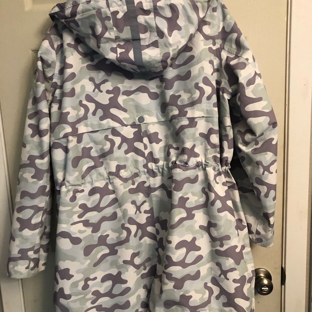 Camouflage Hooded Women's Jacket - Picture 6 of 7